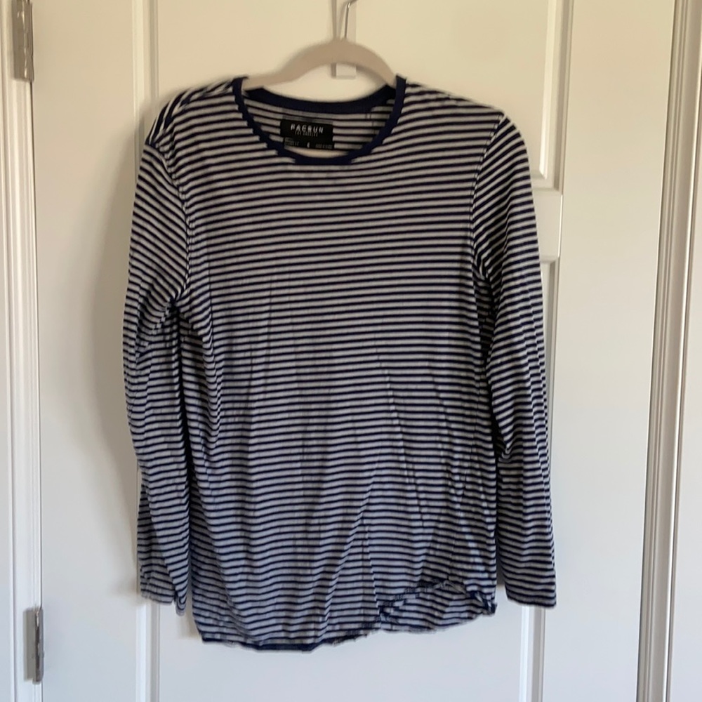 BLUE STRIPED LONGLINE TEE